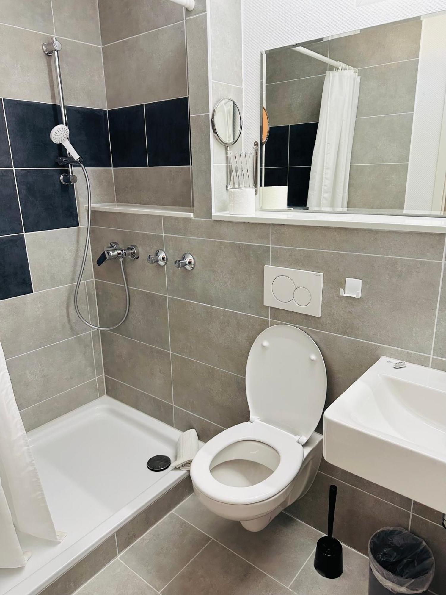 Badischer Hof Hotel Мангейм Экстерьер фото